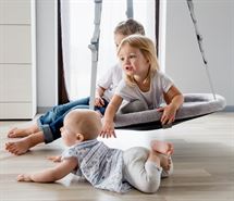 Memola vugge gynge kravvlegård