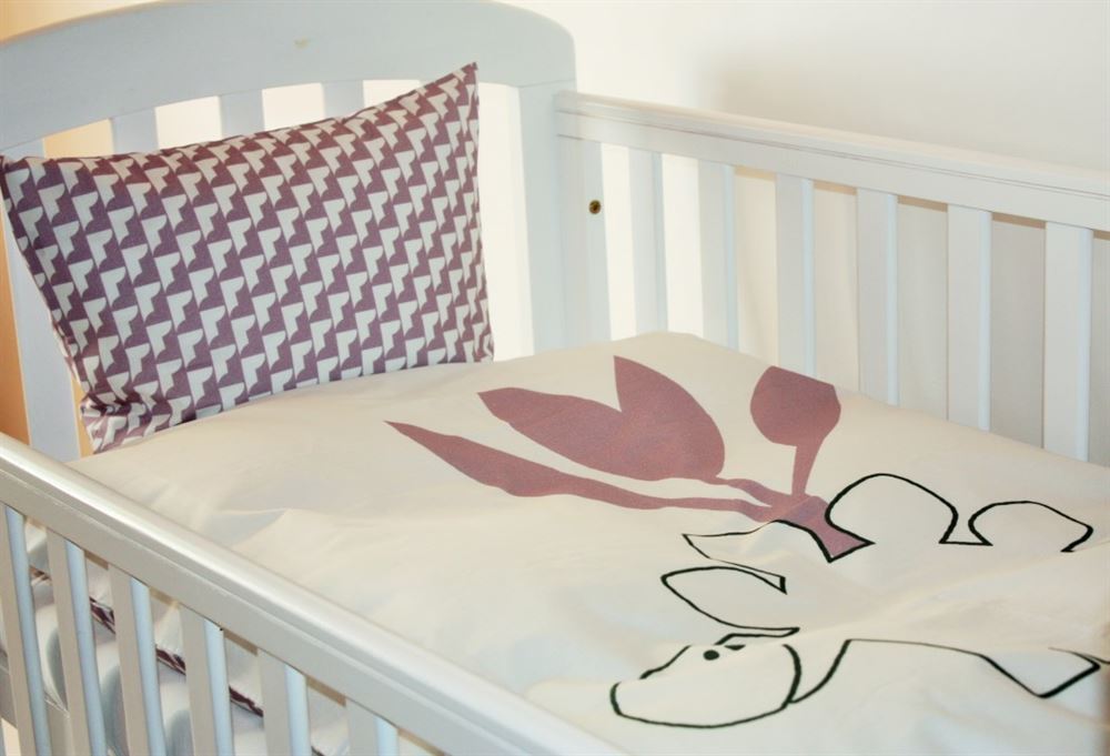 Junior sengetøj - dino pige - lækker sengelinned - design - tex